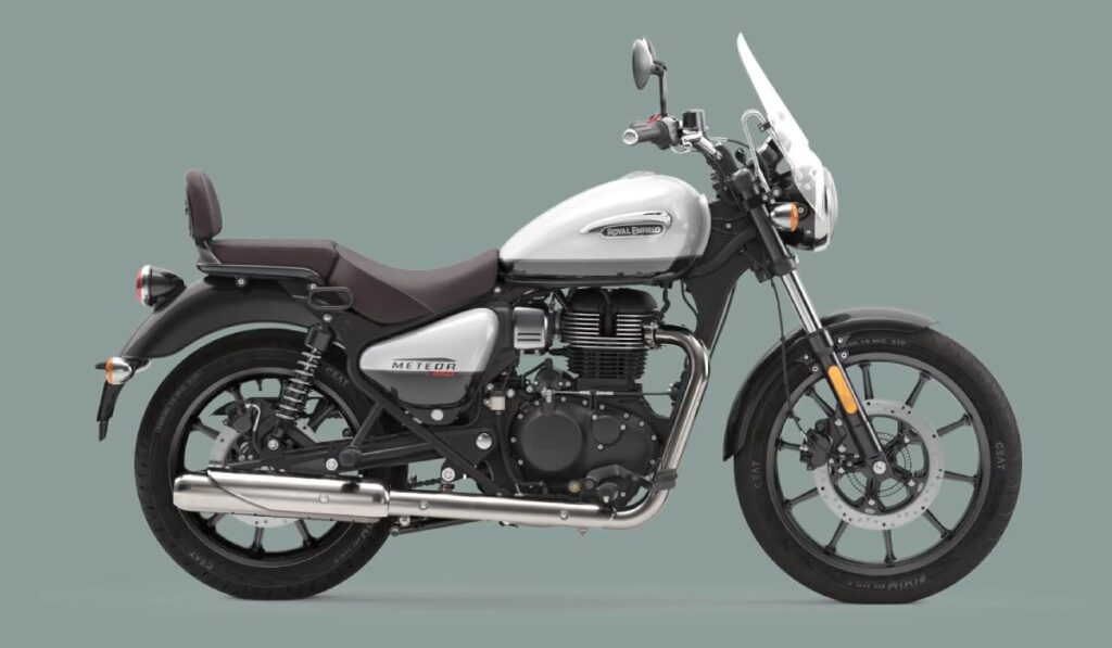 royal enfield Meteor 350 fireball white custom colour